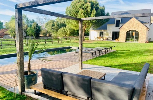 Saint-Hilaire-Saint-Mesmin House | Gite Le Clos Sainton