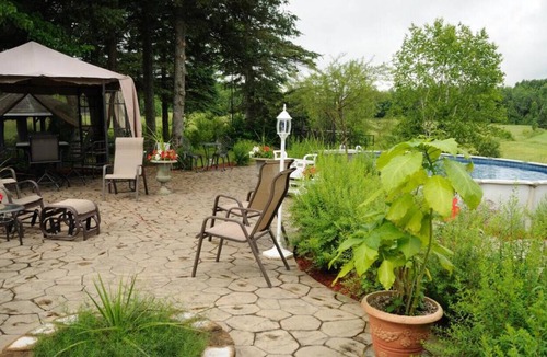 Saint-Paulin Bed & Breakfast | Gîte le Grandelinois - L'Angeline - Queen bed suite with sofa bed