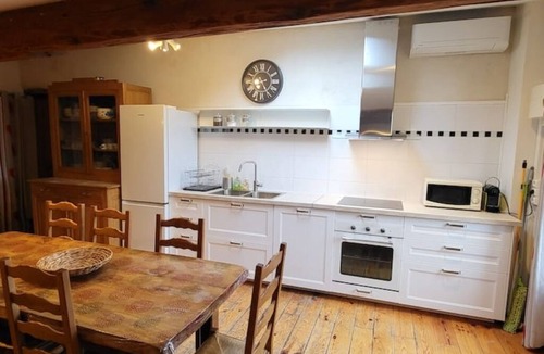 Albigny-sur-Saone Apartment | Gite le grenier des maraîchers