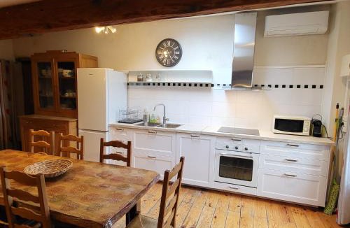 Albigny-sur-Saone Apartment | Gite le grenier des maraichers