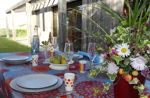 Thorigny House | Gite le Koto – 10 Minutes from the Lake