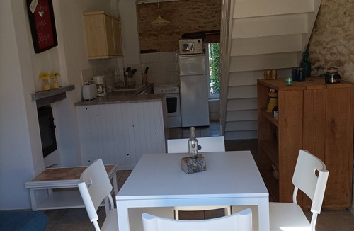 Fajoles Apartment | Gite Le Lys (full accommodation).