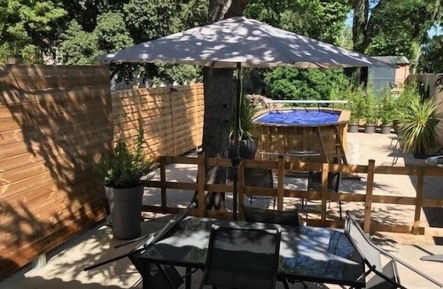 Bedarrides Cottage | Gite LE PILA air-conditioned apartment for 4 people on private property.