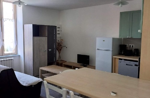 Vallon-Pont-d'Arc Cottage | Gîte le Pistache in serenity break between your activities