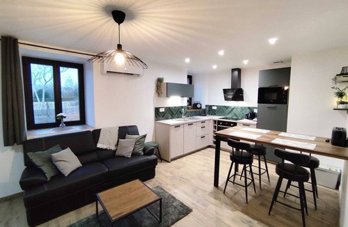 Roz-sur-Couesnon House | Gite "Le Saint Revert" near Mont St Michel with SPA!