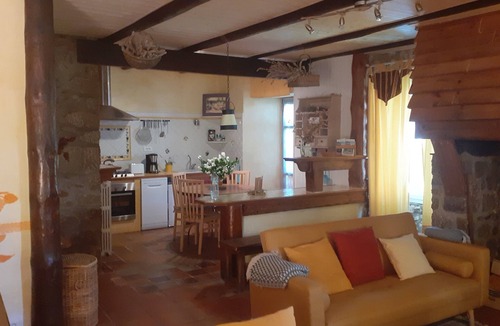 Lesperon Apartment | Gite 'Le Tilleul' – Private Terrace & Garden, Open Mid-April to End of October