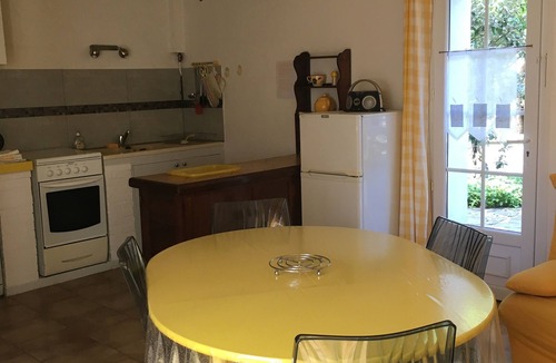 La Bohalle House | Gite Le Tournesol with all modern comforts and heated swimming pool