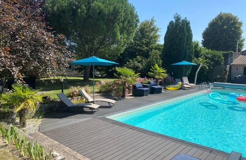 Courcoue House | Gite Le Travezay avec piscine, sauna et Jacuzzi