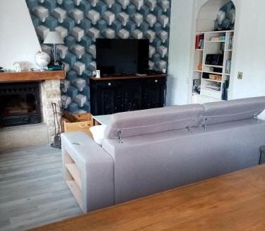 Chatel-Censoir House | GITE LES 27 ROSES ET PLUS