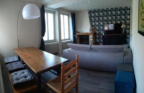 Chatel-Censoir House | GITE LES 27 ROSES ET PLUS