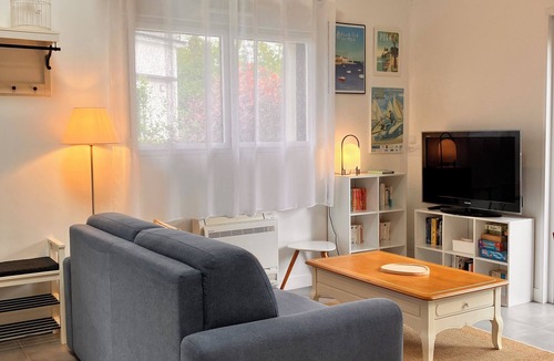 Marzan House | Gîte les Ajoncs d'or, in a peaceful setting 2 km from the Arzal dam