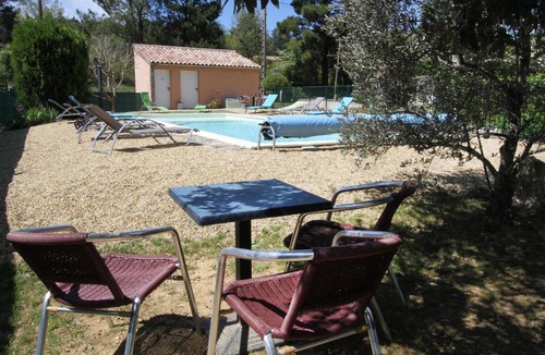 Salavas House | Gite Les Bleuets