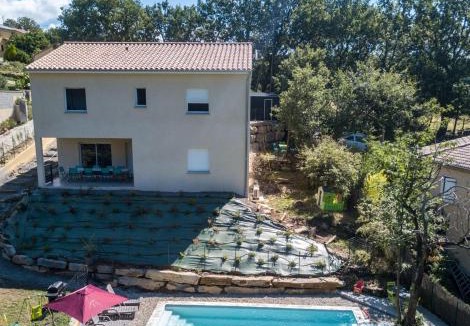 Vesseaux Villa | Gite Les Bouches Rouges