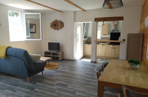 Le Soulie House | Gîte Les Bouriates.your country getaway! Relax and enjoy the peace and quiet
