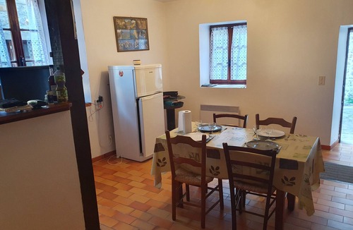 Saint-Chely-du-Tarn Cottage | Gite "Les Osiers", GT 31, sleeps 4 Saint Chély Du Tarn.