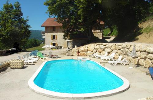Saint-Julien-en-Vercors Ski Chalet | GITE LES SOURCES PETIT CHALET 2P et BB