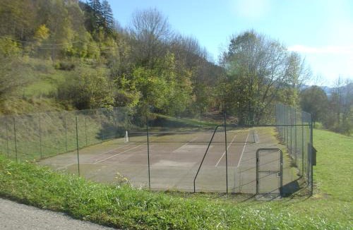 Saint-Julien-en-Vercors Ski Chalet | GITE LES SOURCES PETIT CHALET 2P et BB