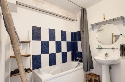 Amel-sur-l'Etang House | Gite les Gambettes