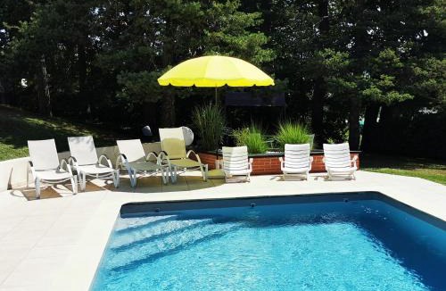 Saint-Antoine-l'Abbaye House | gite les genets