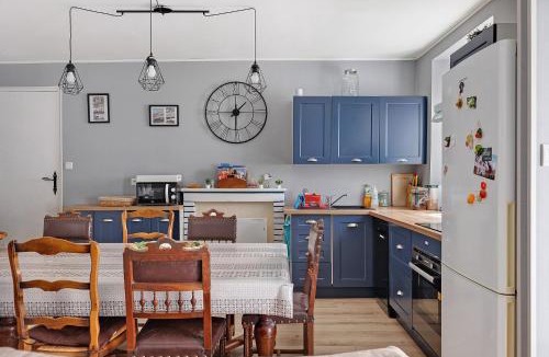 Vicq-sur-Gartempe Apartment | Gite Les Glycines