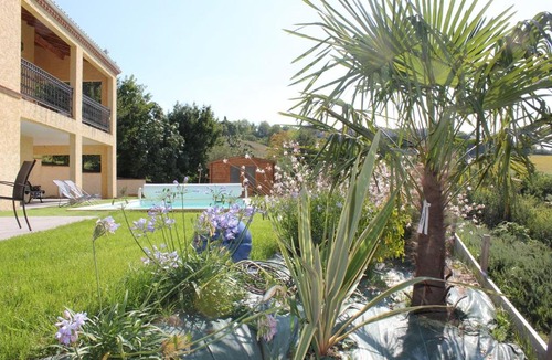 Carla-Bayle Apartment | Gite Les hauts du Lac