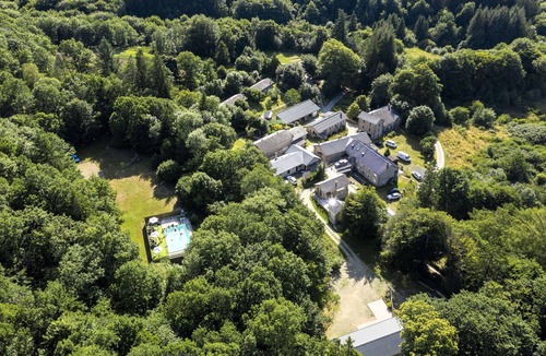 Le Soulie House | Gîte Les Houx in the Heart of Haut-Languedoc with Terrace and Pool