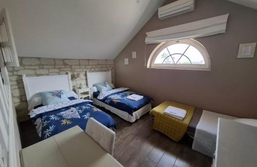 Les Ulmes Apartment | Gite Les Laurielles