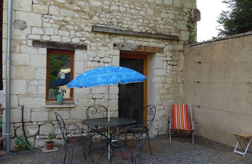 Courchamps House | Gite Les MEDIEVALES