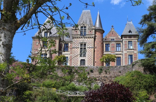 Rouperroux Apartment | Gite Les Moutons. Beautiful, converted longere overlooking woodland.