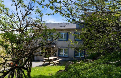 Le Soulie House | Gîte Les Myrtilles in the Heart of Haut-Languedoc with Terrace and Pool