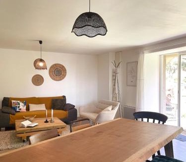 Quins House | Gite Les Penates en Ségala