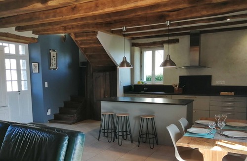 Lanvallay House | Gite Les Portes-Lanvallay- sleeps 5
