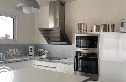 Chateau-d'Olonne Cottage | Gite Les Sables-d'Olonne, 2 bedrooms, 4 persons