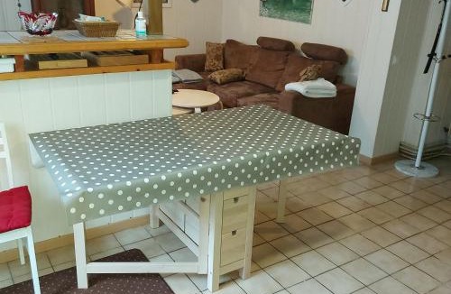 Izeste House | GITE "LES SAPINS"