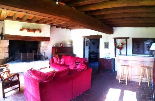 Saint-Martin-des-Pezerits House | Gite Ligerie