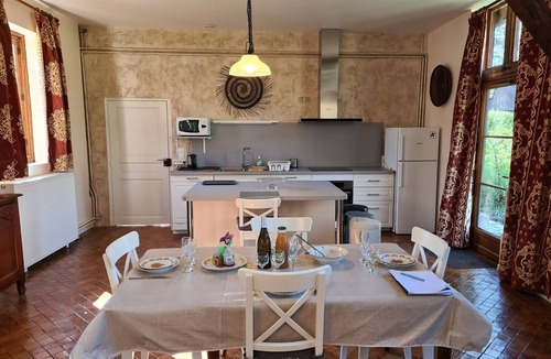 Ligny-le-Ribault Cottage | Gite Ligny-le-Ribault, 2 bedrooms, 4 persons