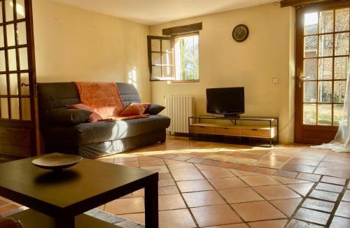 Saint-Martin-des-Combes House | Gite Loriot