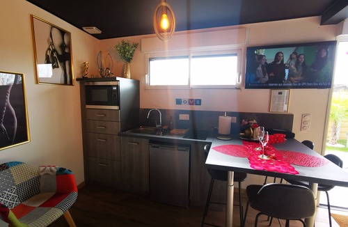 Saint-Omer House | Gite Love Room and Spa Romantic Escapade in Saint Omer