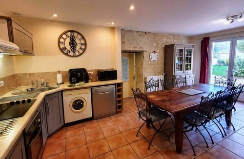 Lucon Cottage | Gite Luçon, 4 bedrooms, 8 persons