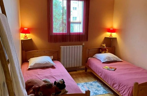 Lucon Cottage | Gite Luçon, 4 bedrooms, 8 persons