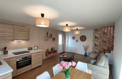 Luzarches Cottage | Gite Luzarches, 2 bedrooms, 4 persons