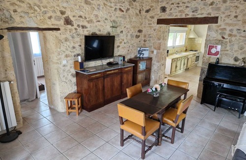 Paulhiac House | Gîte M, a pretty little 75 m2 stone house. (4/6 p)