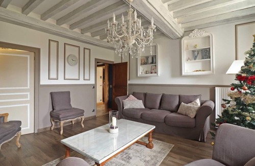 Mace Cottage | Gite Macé, 5 bedrooms, 14 persons