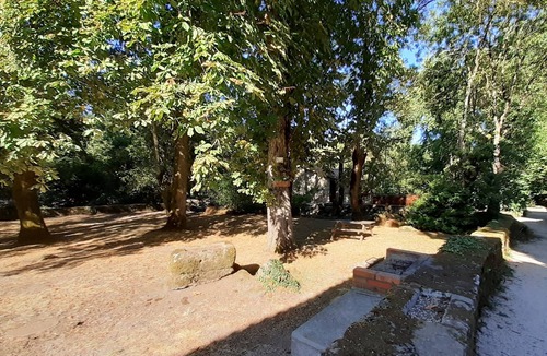 Getigne Cottage | Gîte "Manoir" with garden by the river, near Clisson