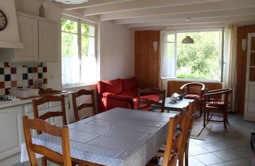 Saint-Hilaire-la-Palud House | Gite Marais between river and conche, boat, walk, and wifi!