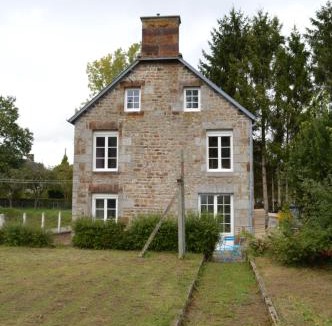 La Lande-Saint-Simeon House | gite Marlotte