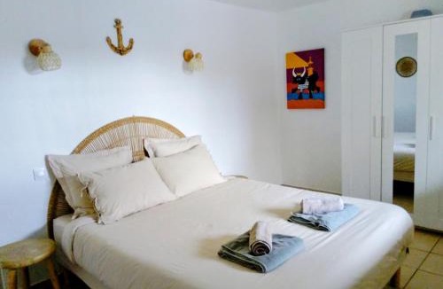 Saint-Laurent-d'Aigouze Apartment | Gite Mas petite panisse équestre