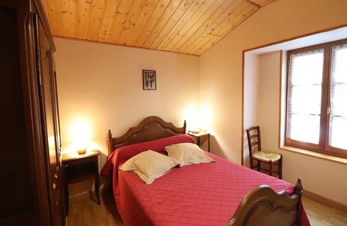 Massiac Cottage | Gite Massiac, 2 bedrooms, 5 persons