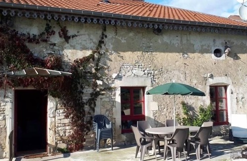 Mauvages Cottage | Gite Mauvages, 2 bedrooms, 6 persons