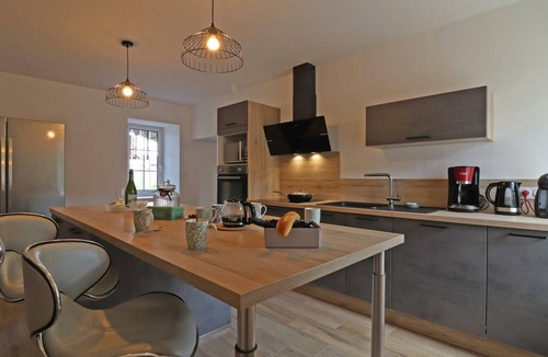 Merri Cottage | Gite Merri, 5 bedrooms, 12 persons